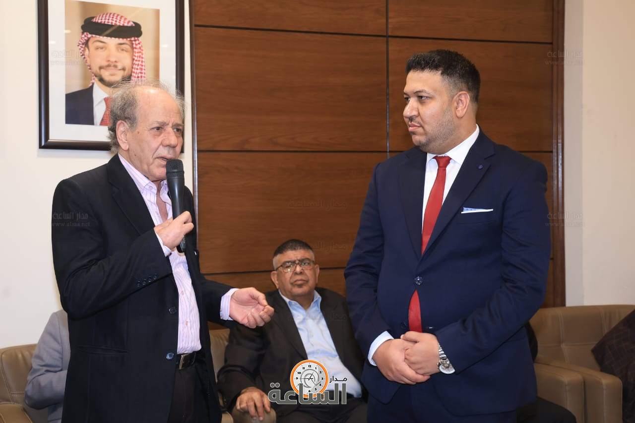 Madar Al-Saa Images 0.22021148330690832