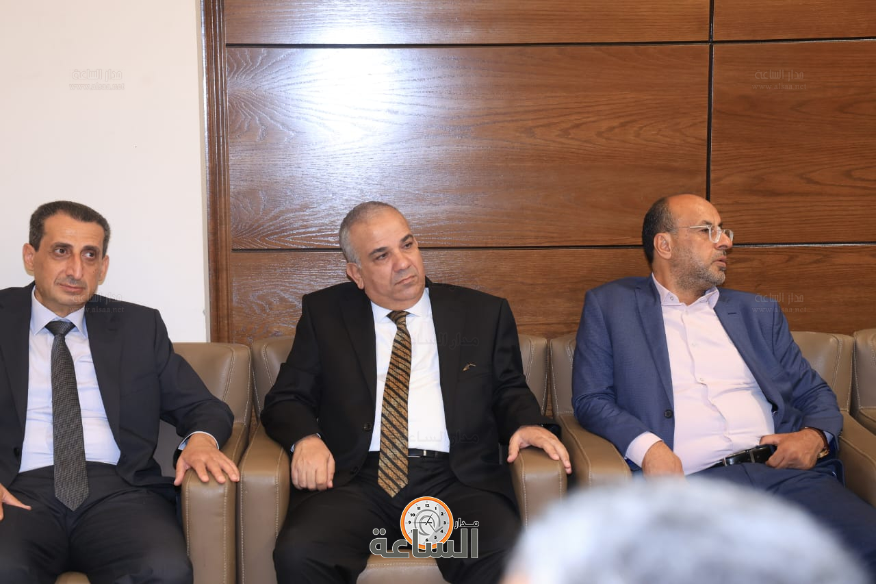 Madar Al-Saa Images 0.17770130733315437