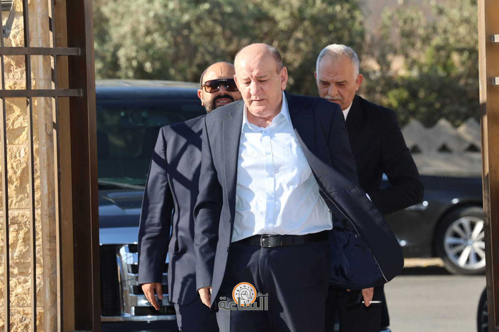 Madar Al-Saa Images 0.8951189972224688