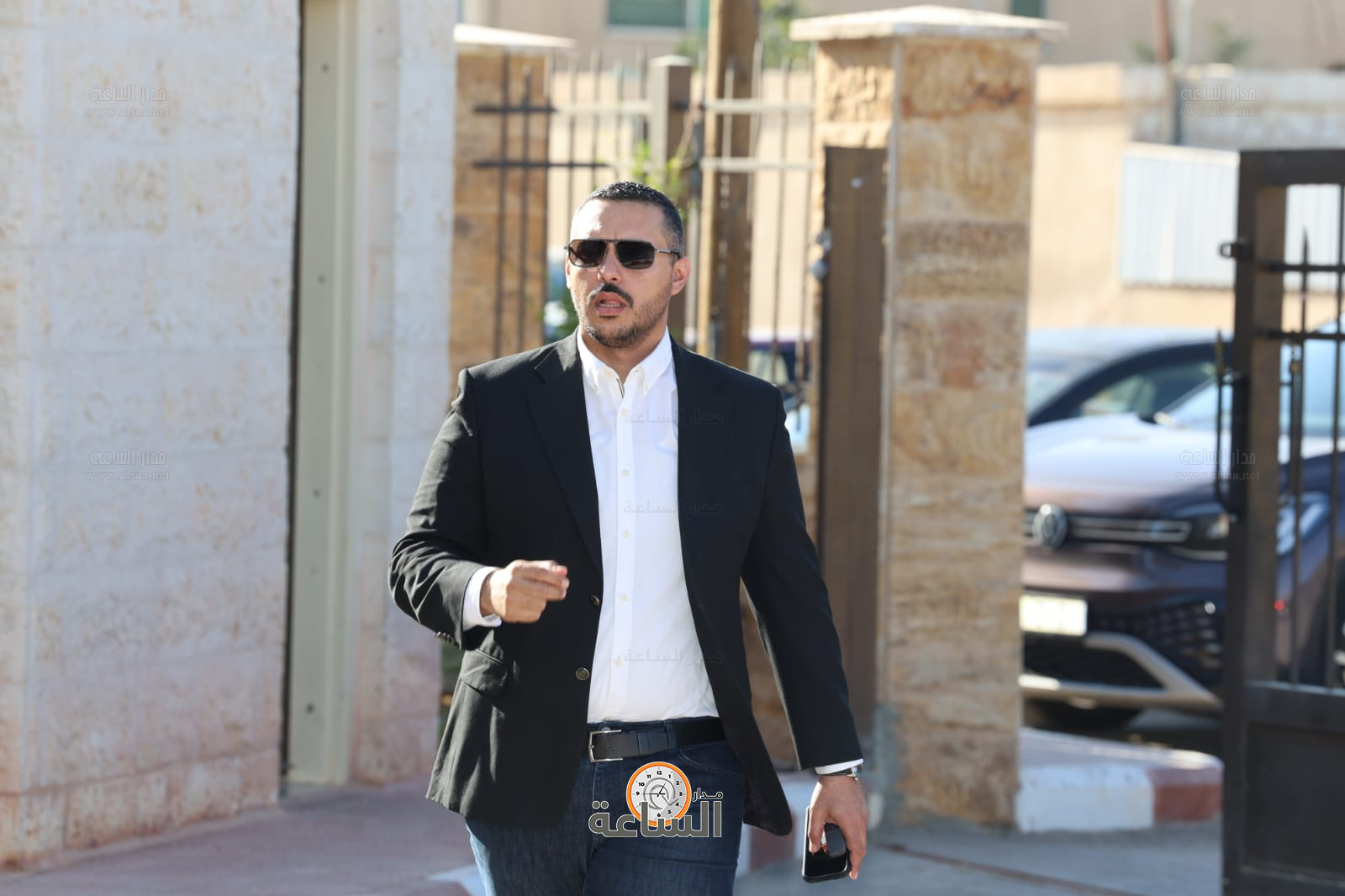 Madar Al-Saa Images 0.4998270459570351