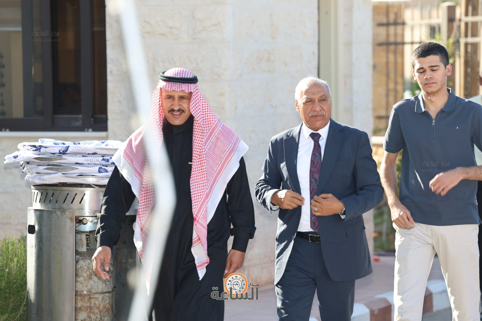 Madar Al-Saa Images 0.03288003681165519