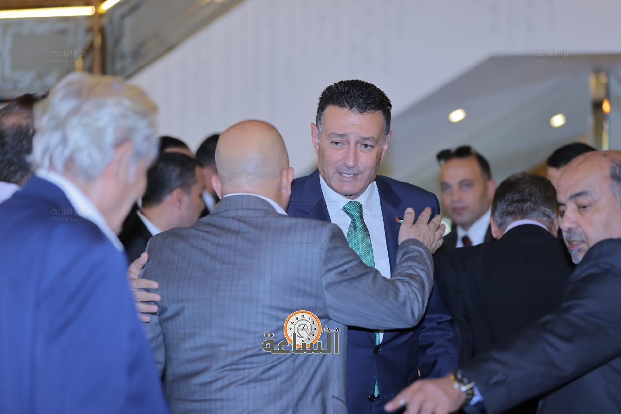 Madar Al-Saa Images 0.13184349816178276