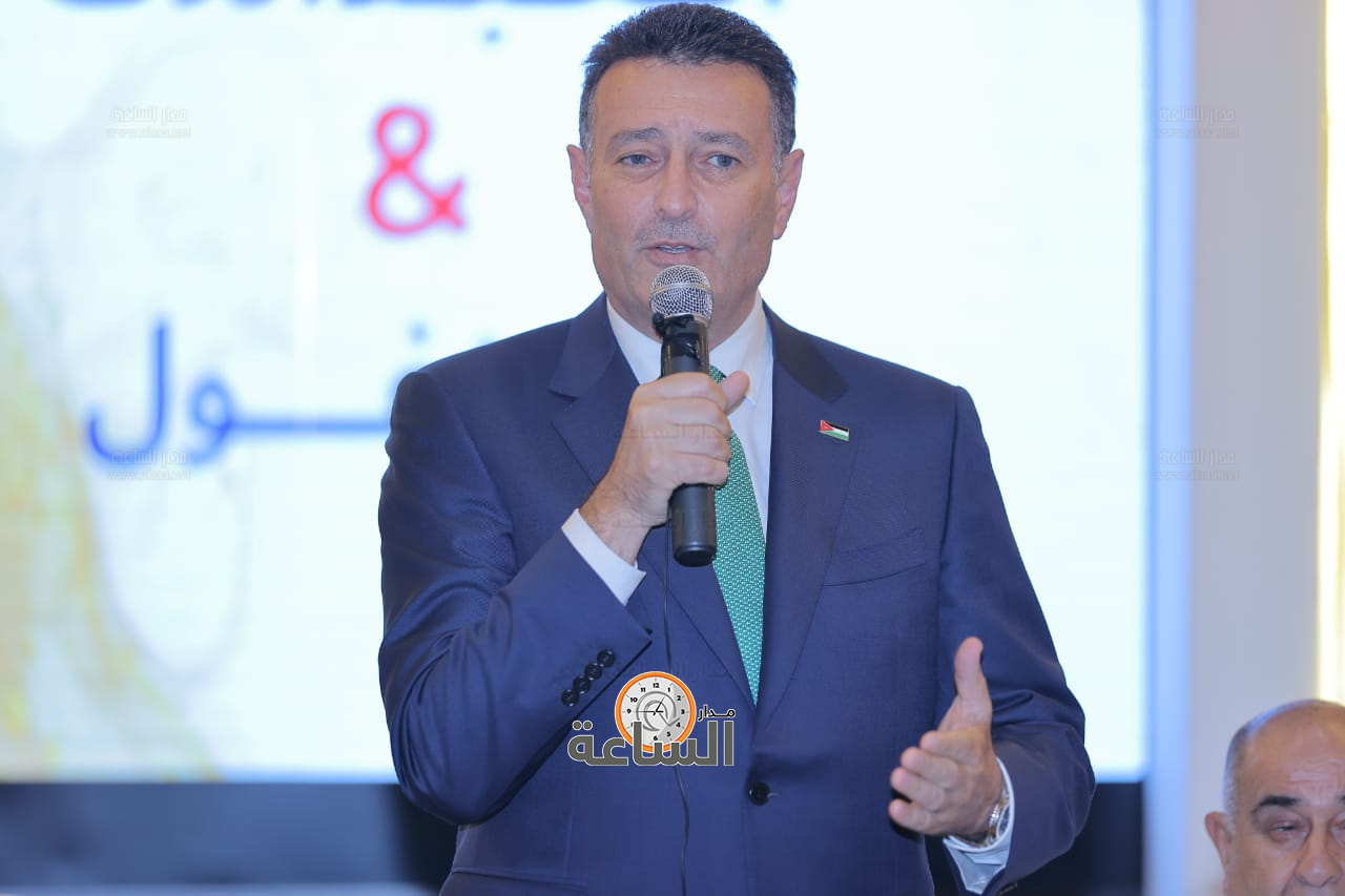 Madar Al-Saa Images 0.025715346193111444