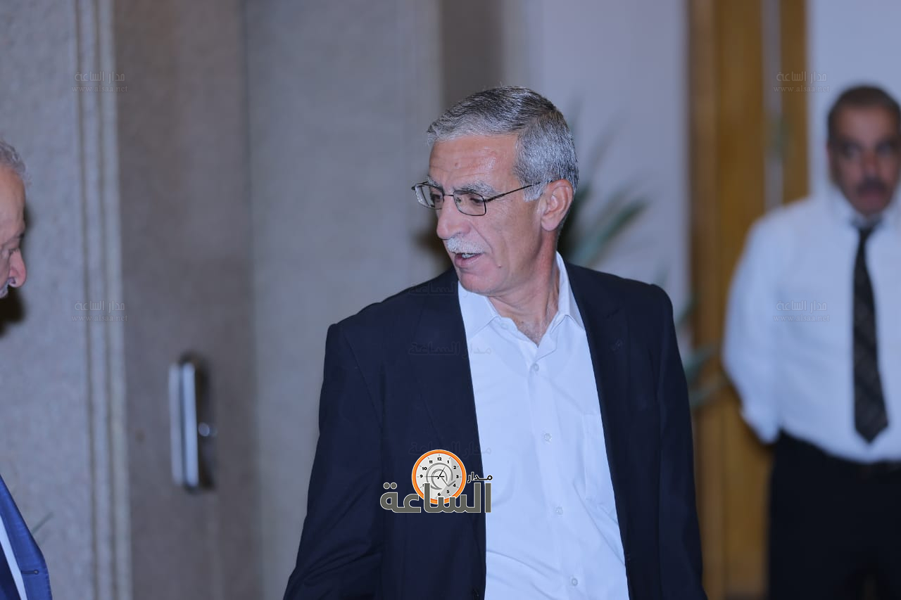 Madar Al-Saa Images 0.6445859413511148