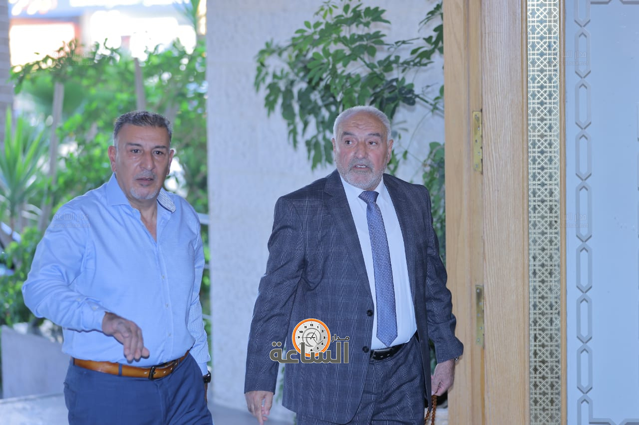 Madar Al-Saa Images 0.825009443379605