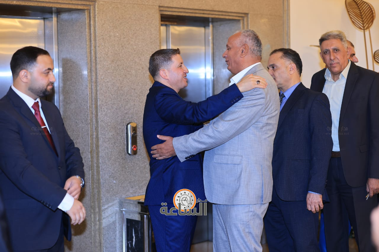 Madar Al-Saa Images 0.27407349146391413