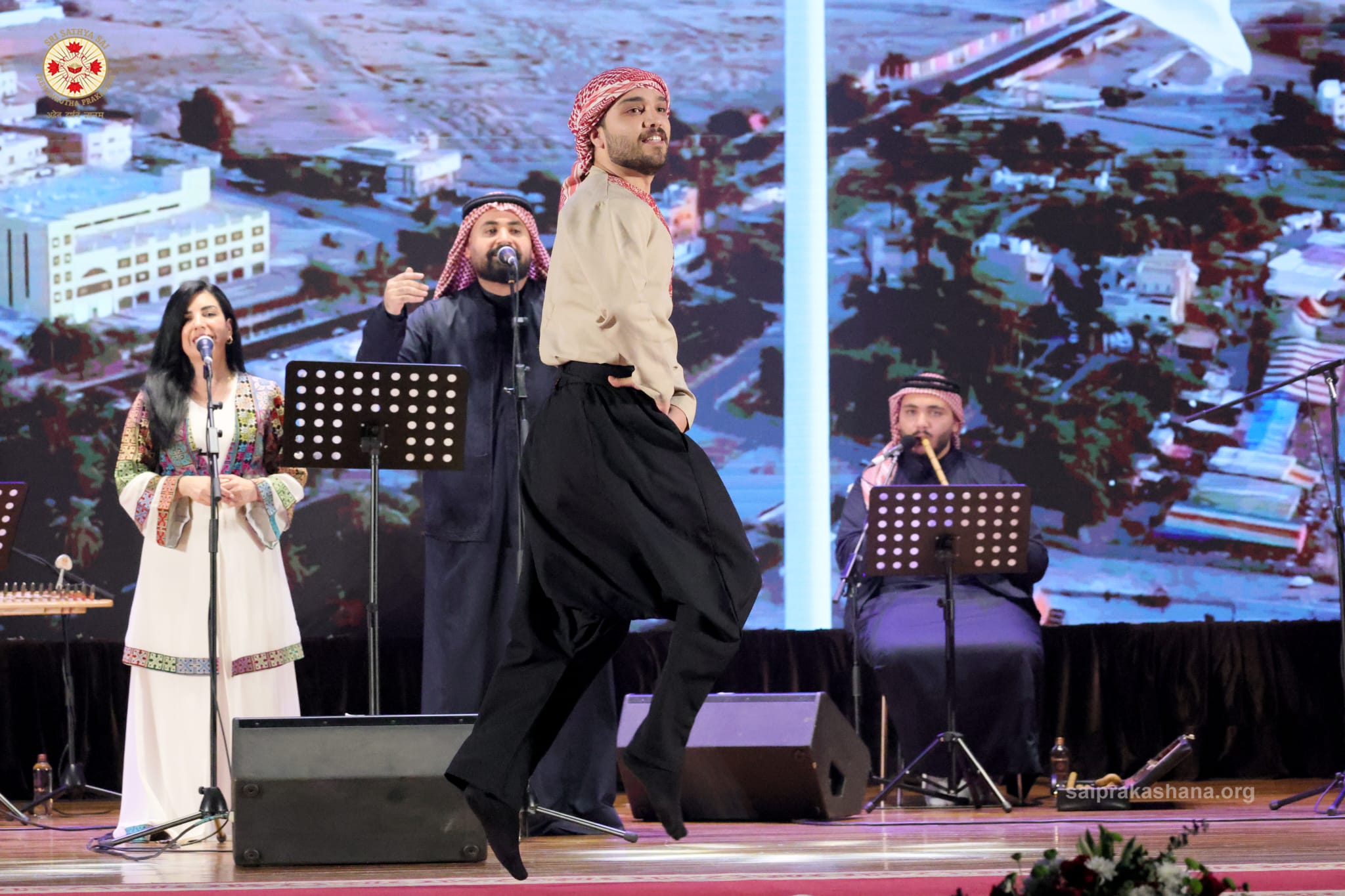 Madar Al-Saa Images 0.5431519521477082