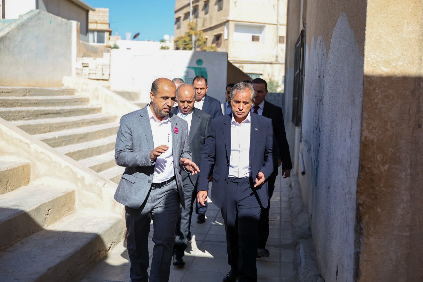 Madar Al-Saa Images 0.7519922361075037