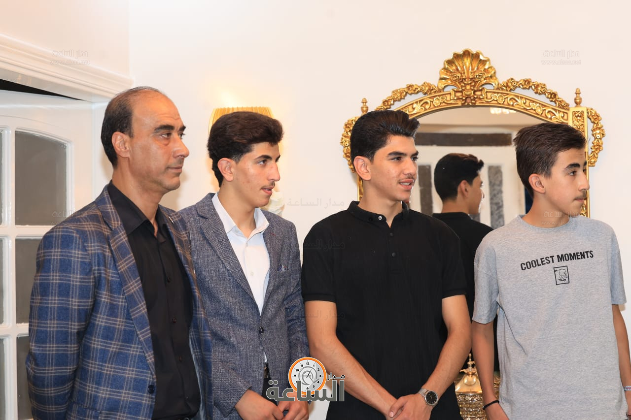 Madar Al-Saa Images 0.11092671395373421