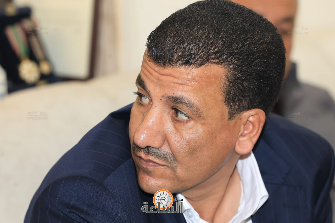 Madar Al-Saa Images 0.8855336276718685