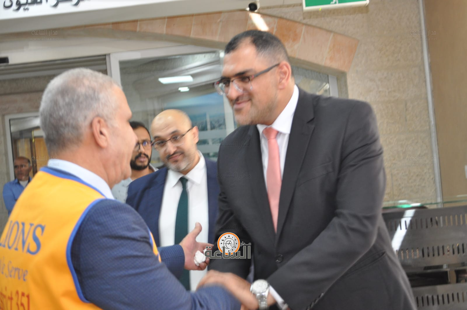 Madar Al-Saa Images 0.41218413996870673