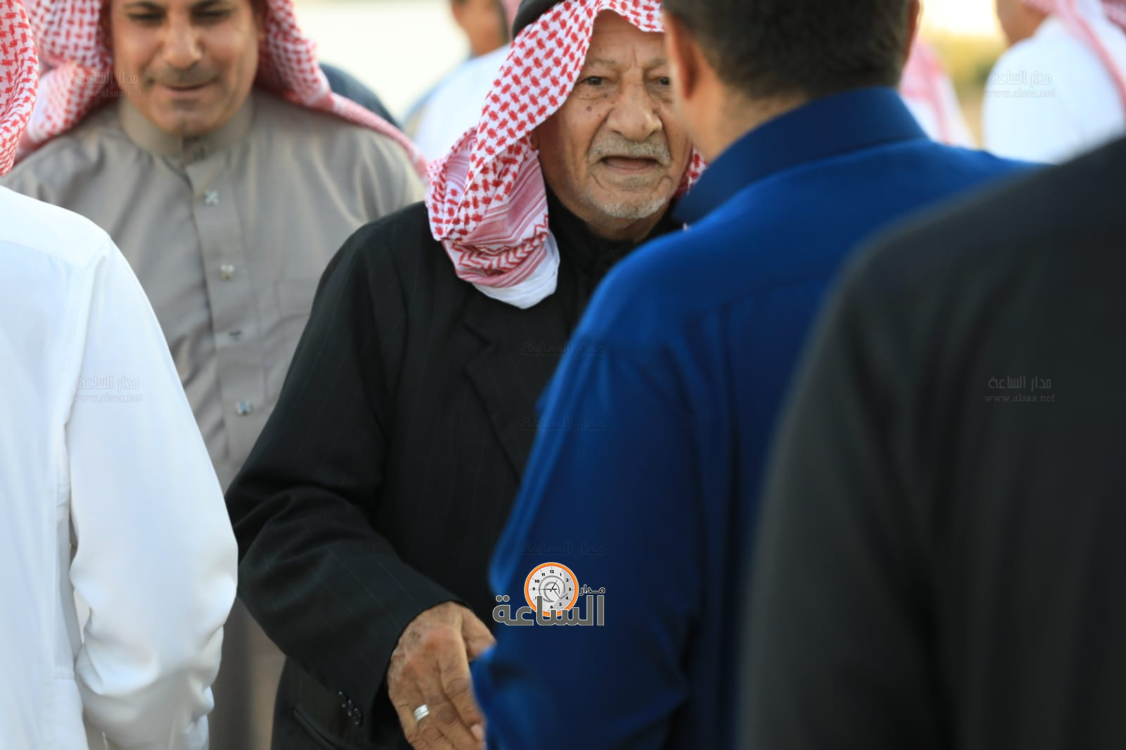 Madar Al-Saa Images 0.004975247473808175