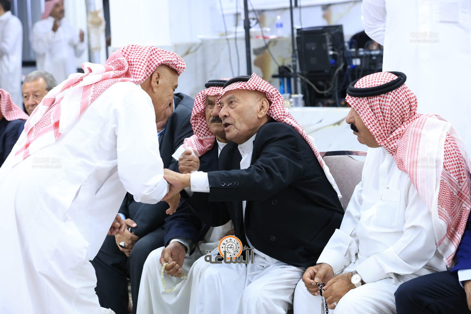 Madar Al-Saa Images 0.434266381429221