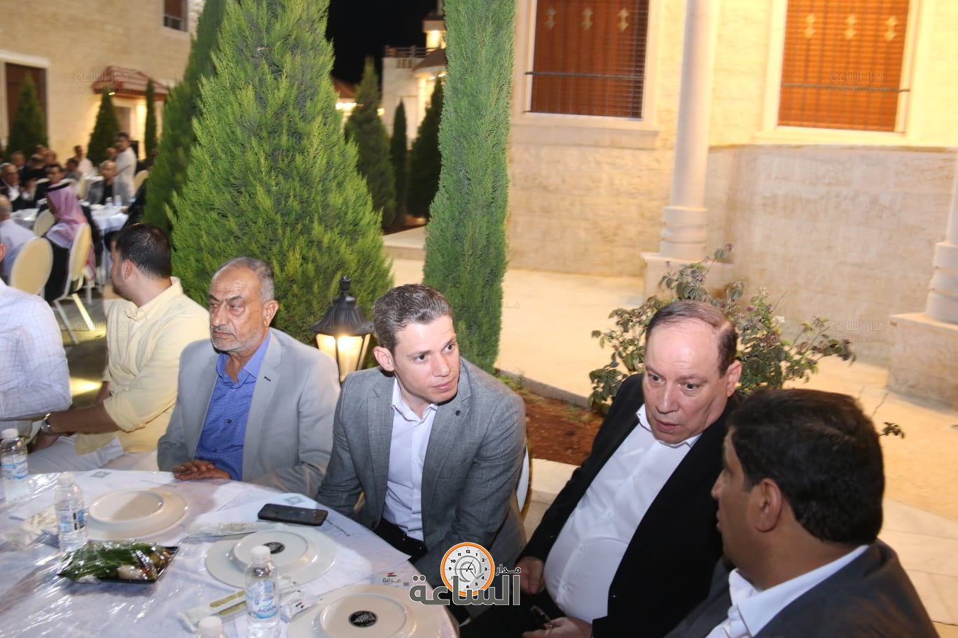 Madar Al-Saa Images 0.7177628330950908