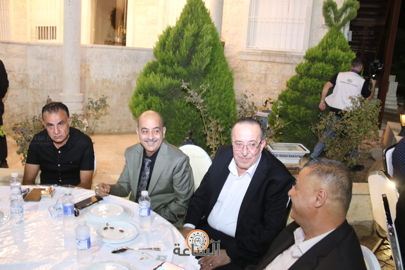 Madar Al-Saa Images 0.6993301904443537