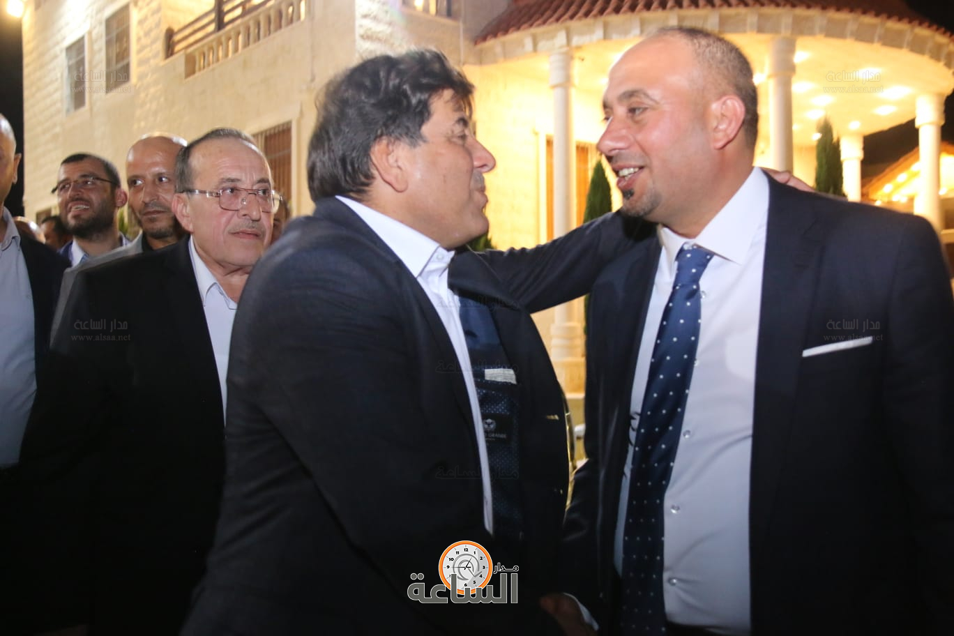 Madar Al-Saa Images 0.9738970229124994