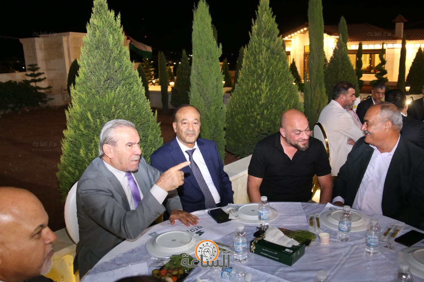 Madar Al-Saa Images 0.812970545667428