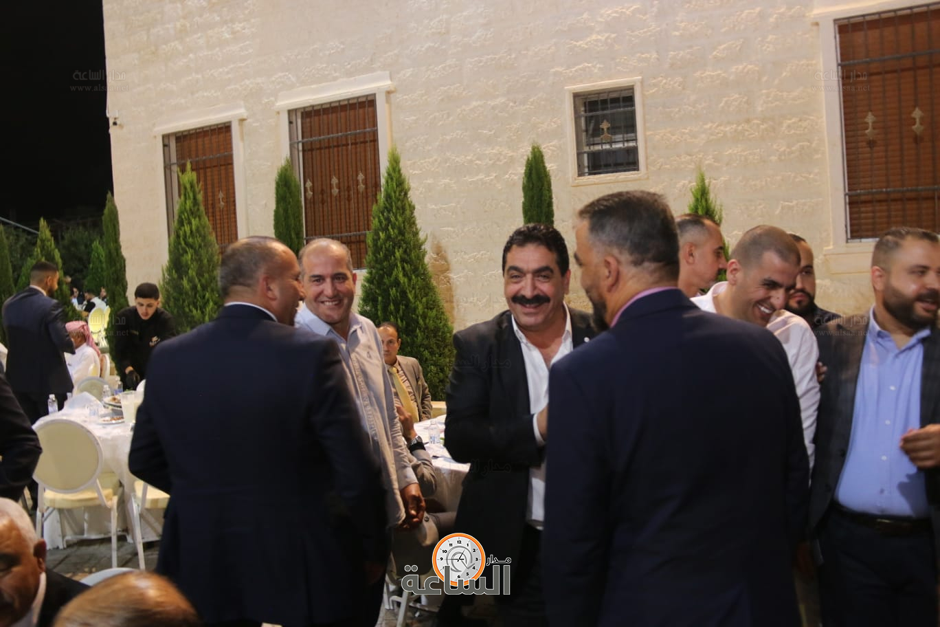 Madar Al-Saa Images 0.7853857655546538