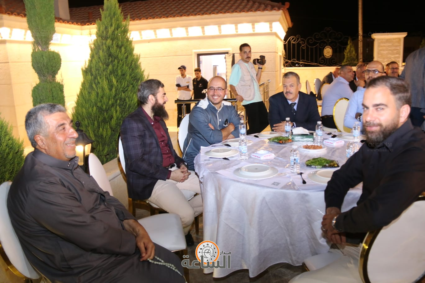 Madar Al-Saa Images 0.25030886229336835