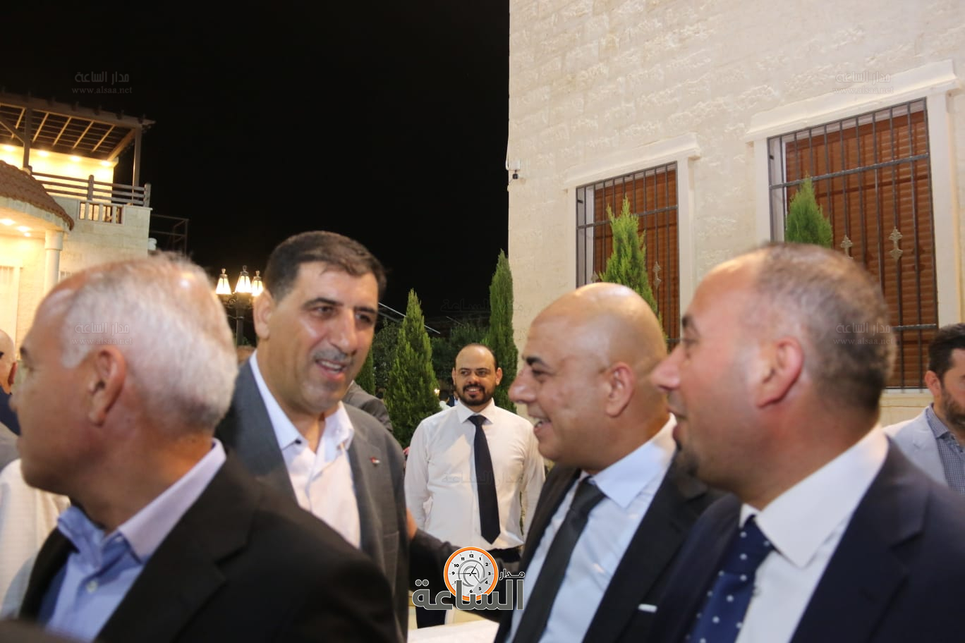 Madar Al-Saa Images 0.7327135914420371