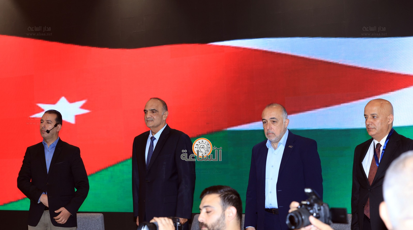 Madar Al-Saa Images 0.4970663040342569