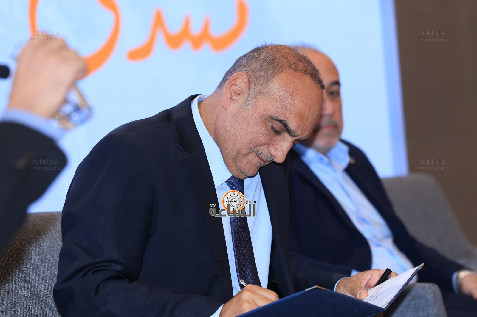 Madar Al-Saa Images 0.956222234028944