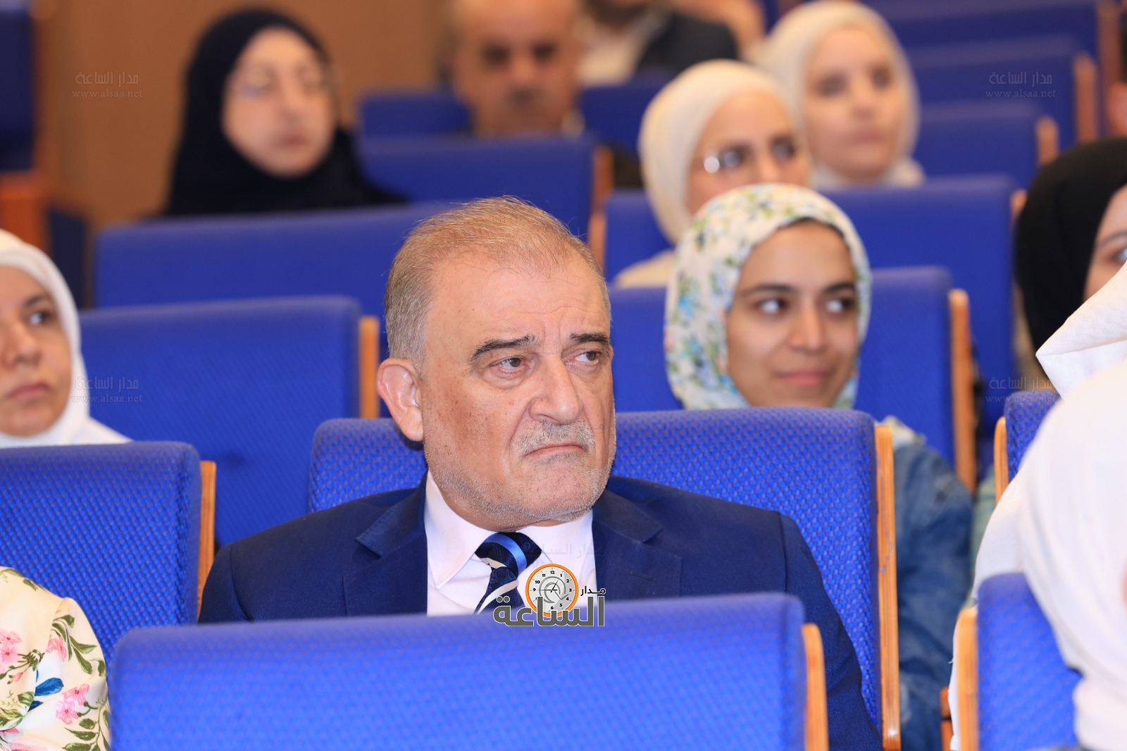 Madar Al-Saa Images 0.357388843232862