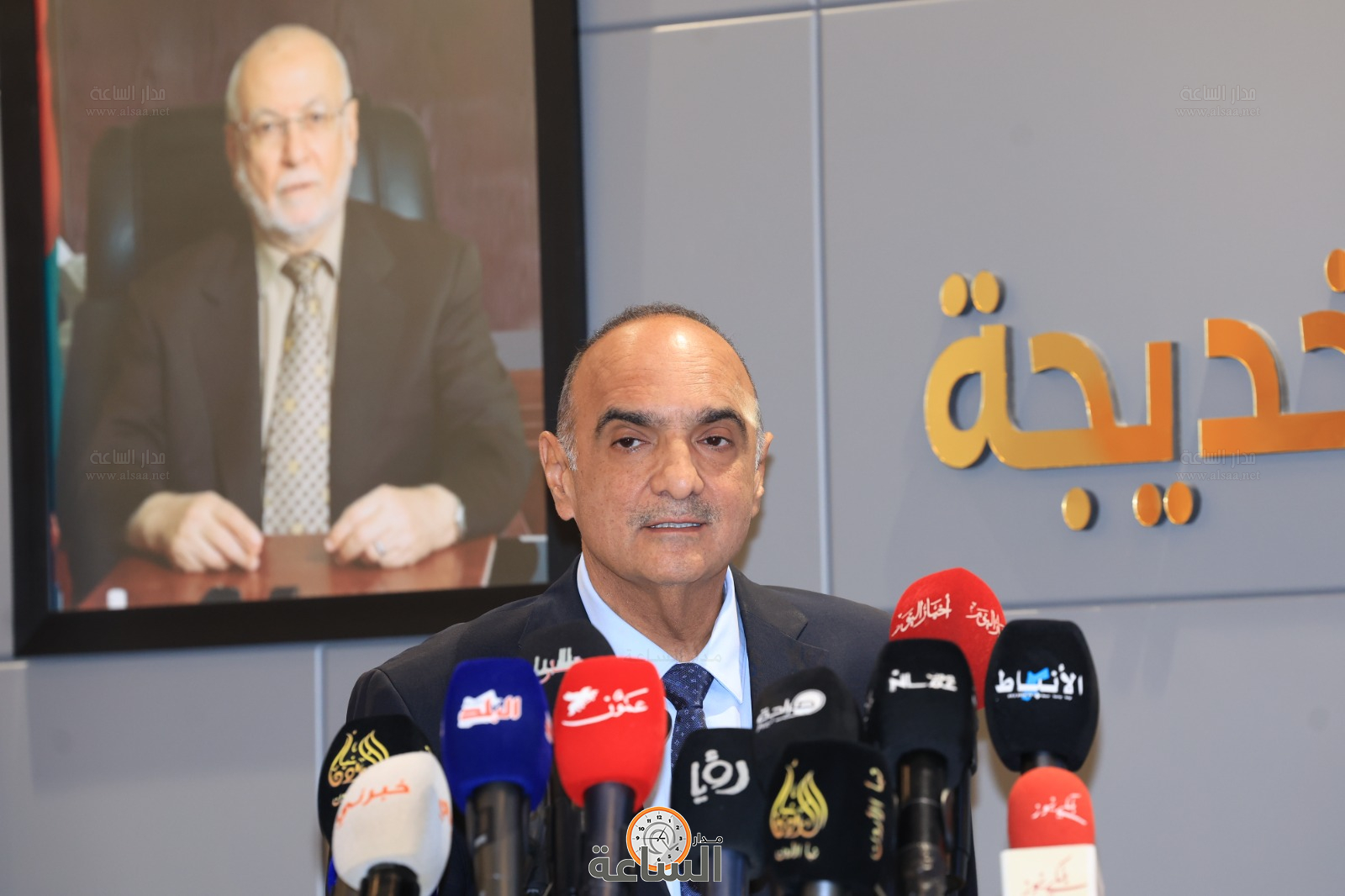 Madar Al-Saa Images 0.8520013809635495