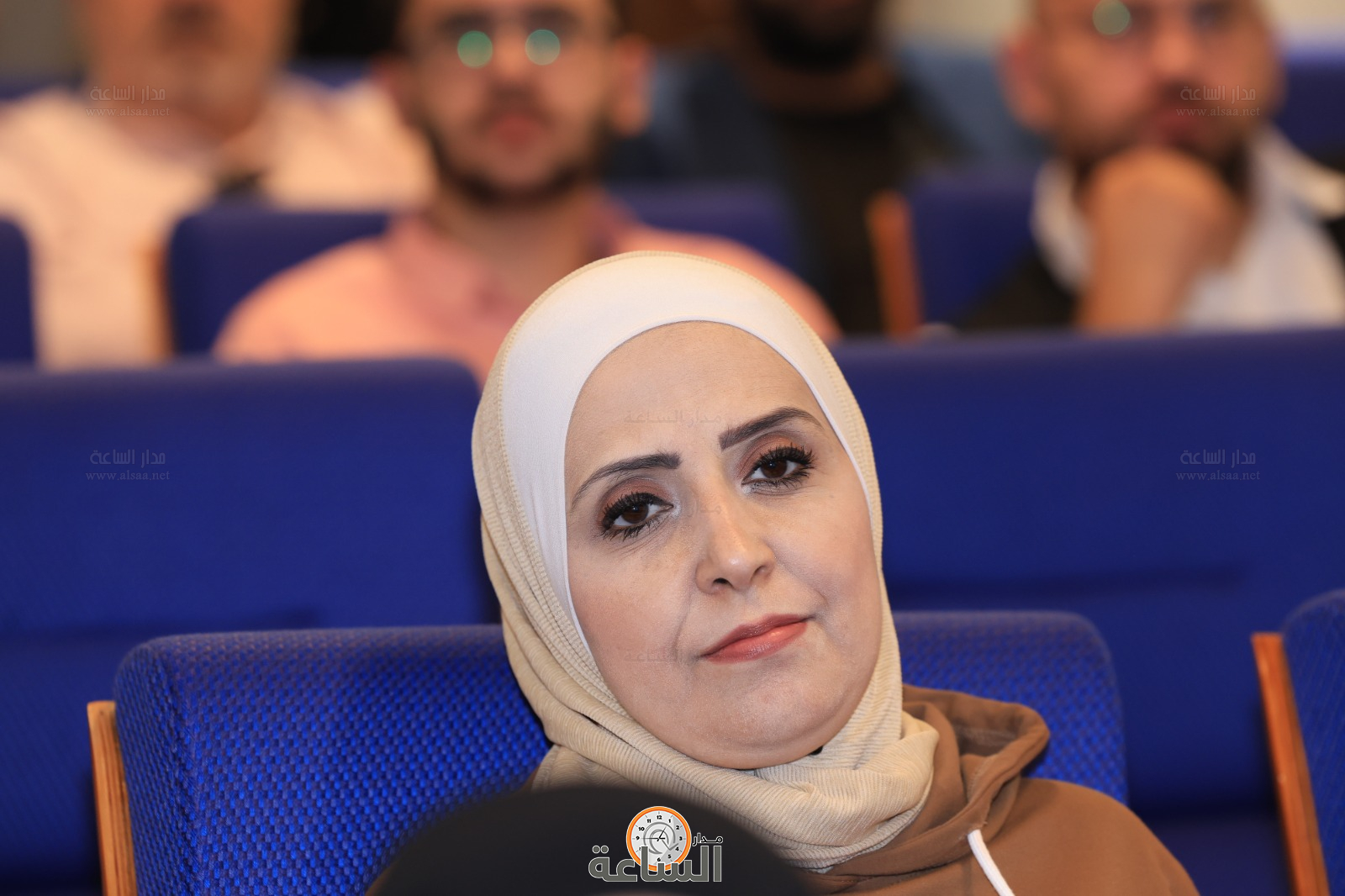 Madar Al-Saa Images 0.3311796745495167