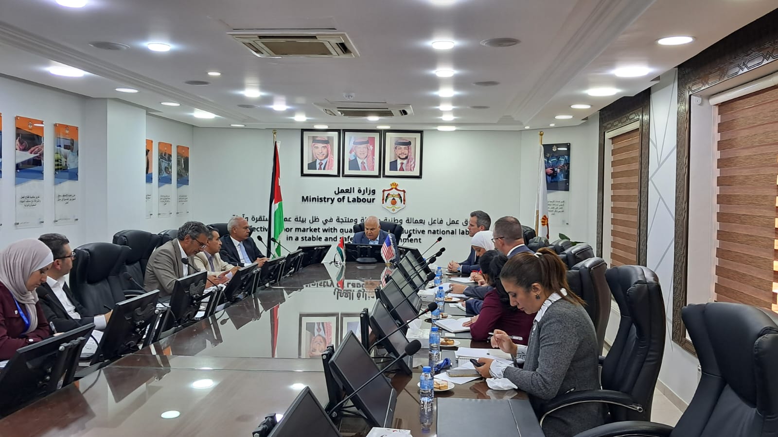 Madar Al-Saa Images 0.46070323134726565