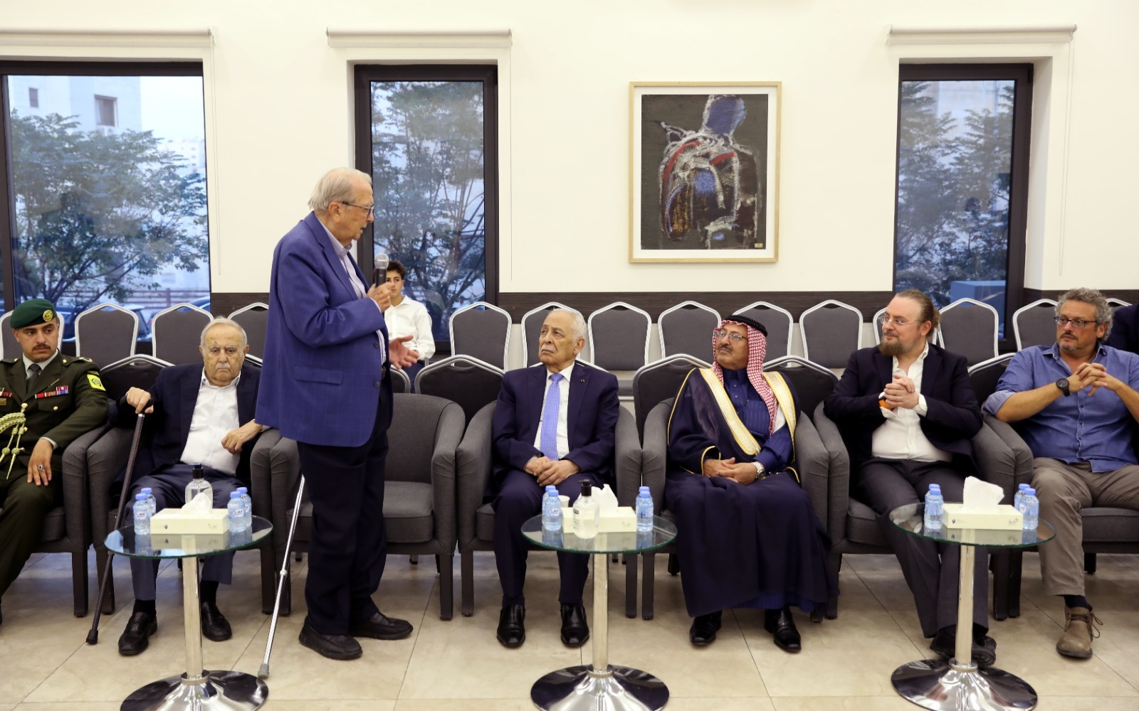 Madar Al-Saa Images 0.7126520729883501