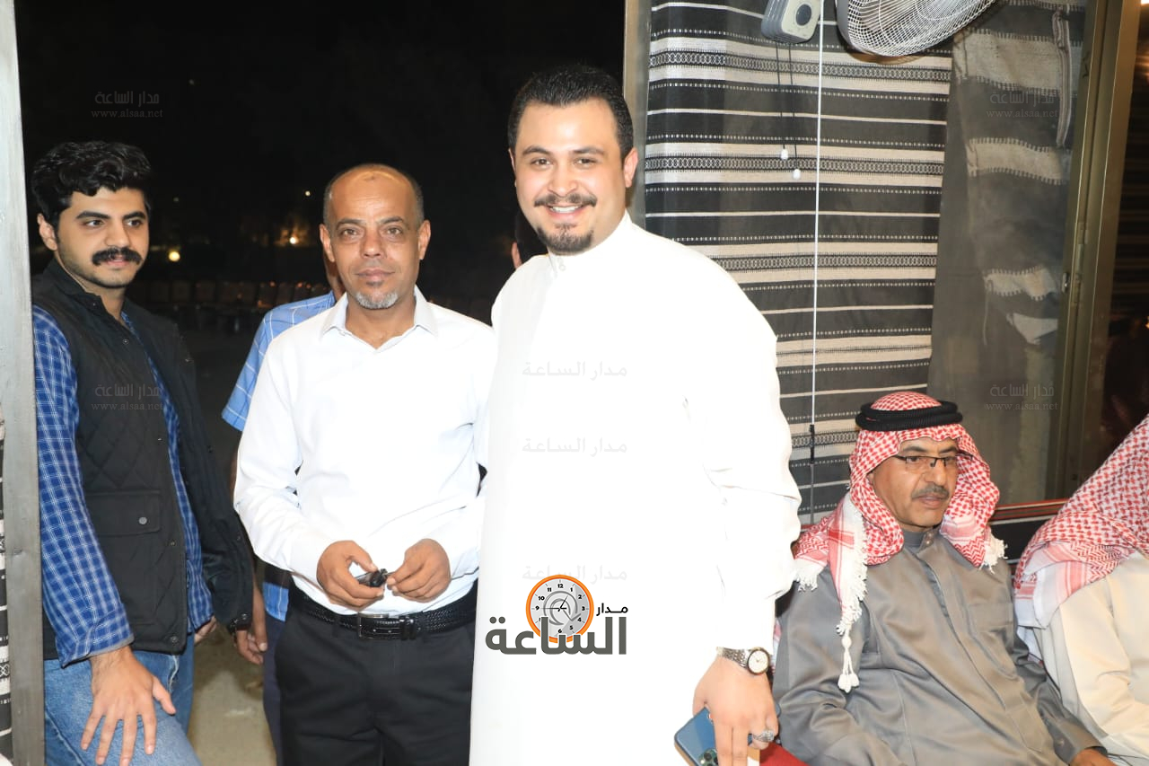 Madar Al-Saa Images 0.40601840083644036