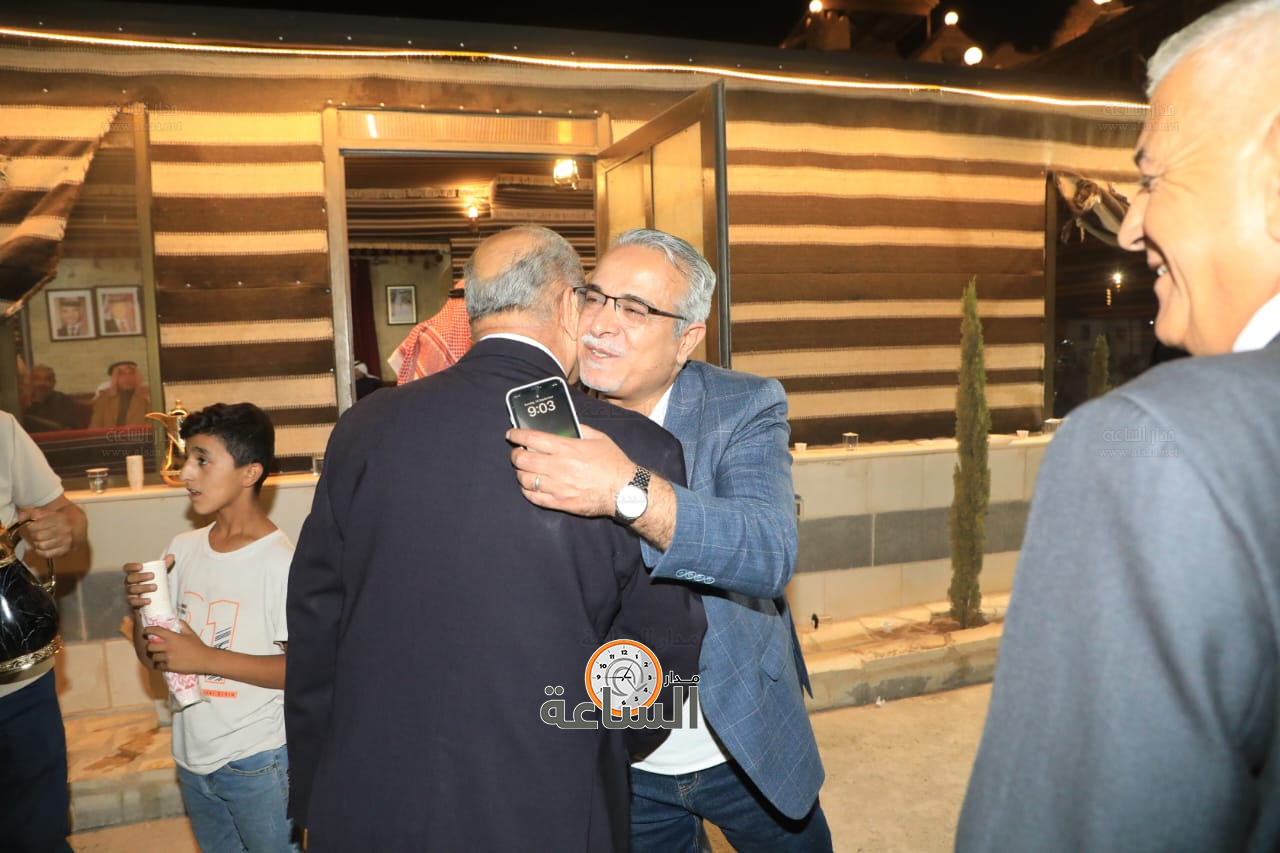 Madar Al-Saa Images 0.29937675192361723