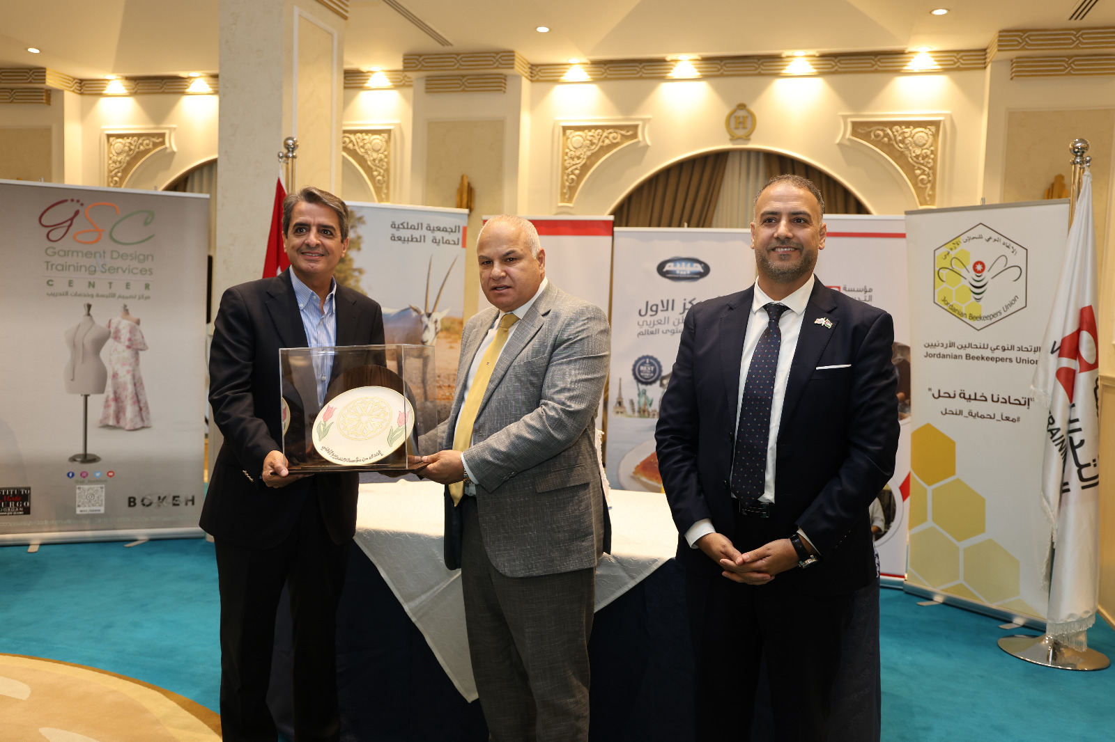 Madar Al-Saa Images 0.7920954689923868