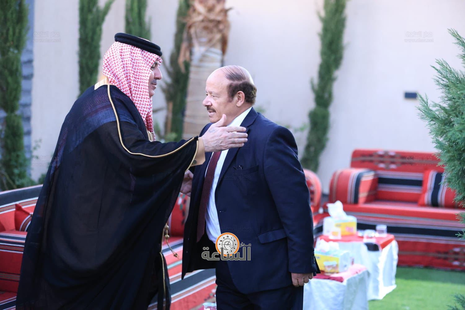 Madar Al-Saa Images 0.7031130917389425