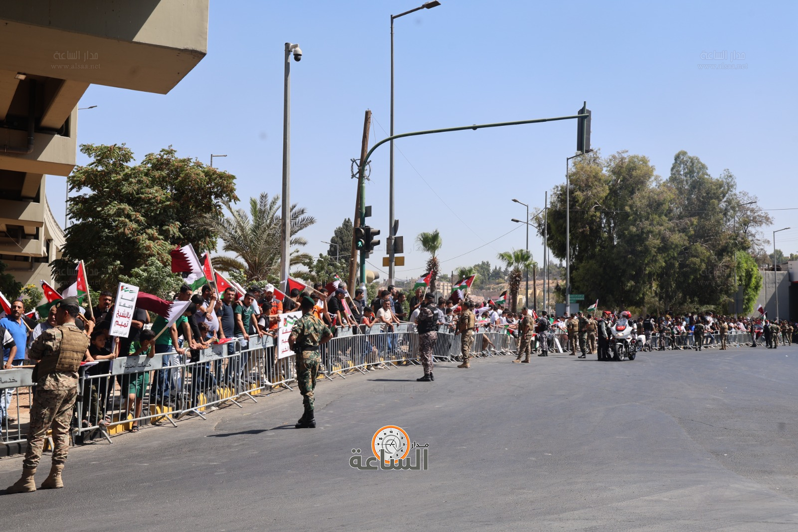 Madar Al-Saa Images 0.4116065089112735