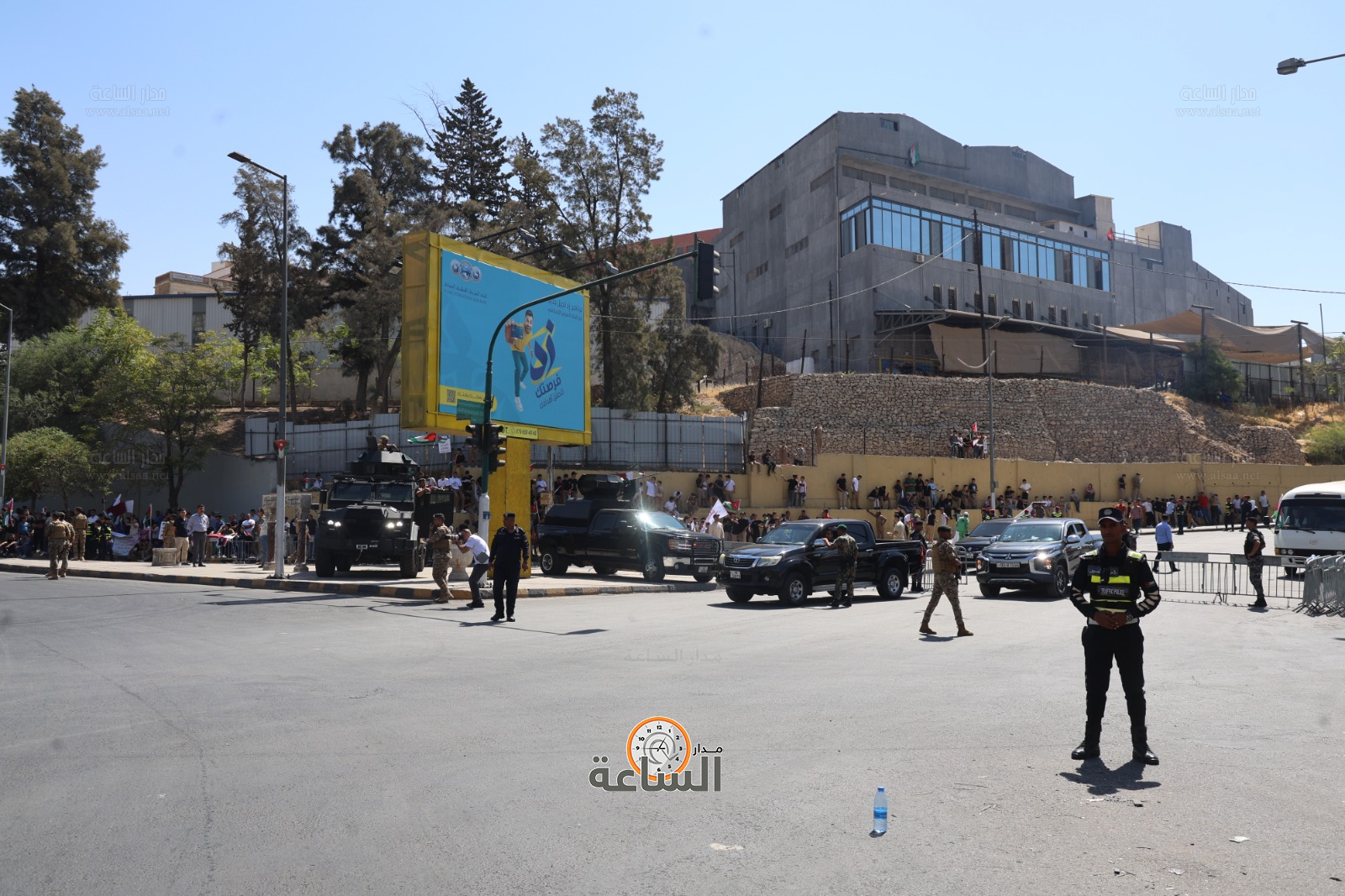 Madar Al-Saa Images 0.10365968175695672