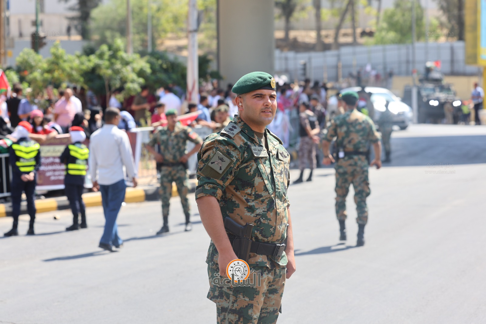 Madar Al-Saa Images 0.13699128501242142