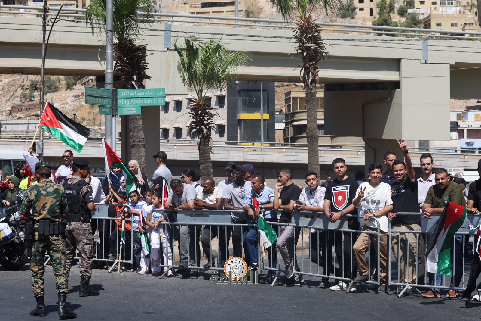 Madar Al-Saa Images 0.37632441591672827