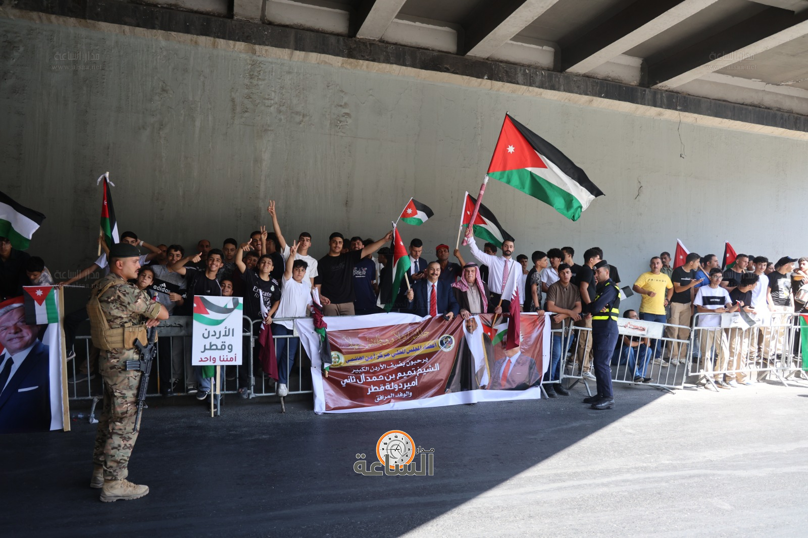 Madar Al-Saa Images 0.4239117307222672