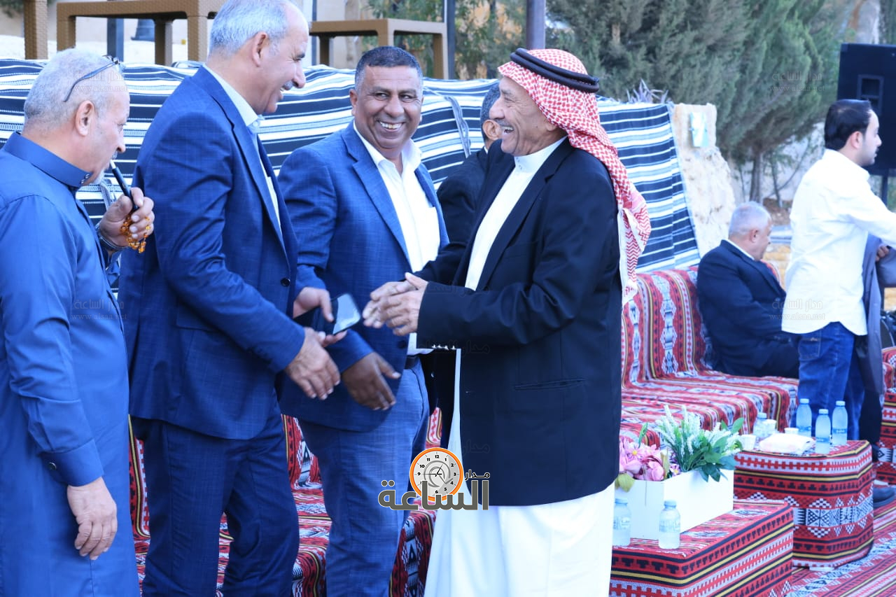 Madar Al-Saa Images 0.935955340817555