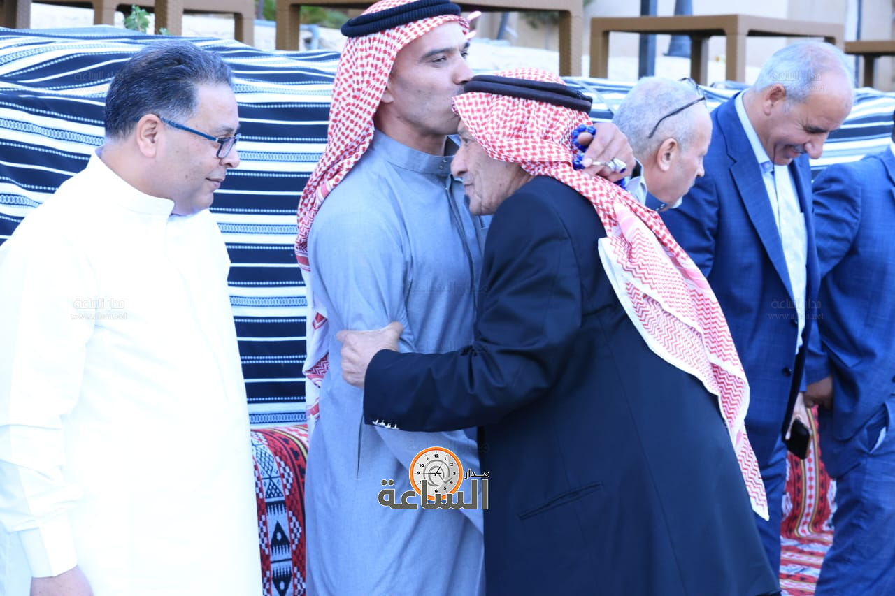 Madar Al-Saa Images 0.8138140646256985