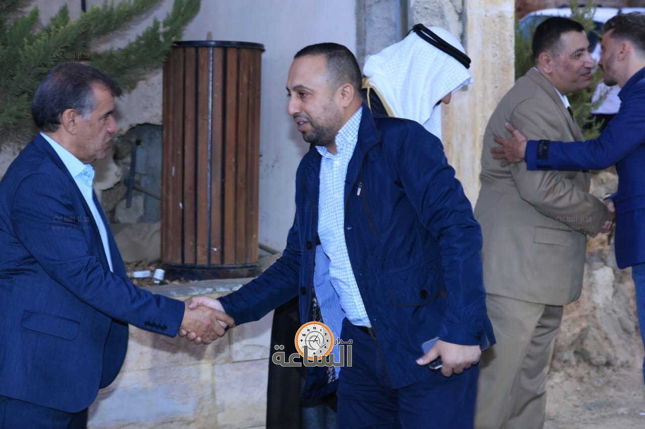 Madar Al-Saa Images 0.43366587852557725