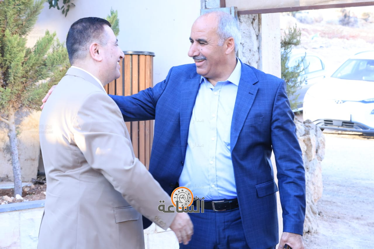 Madar Al-Saa Images 0.6539205199043433