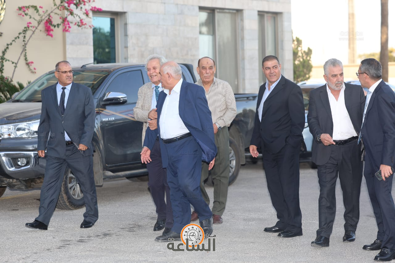 Madar Al-Saa Images 0.06253322490151059