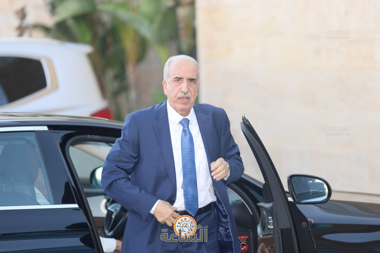 Madar Al-Saa Images 0.32561072759329923