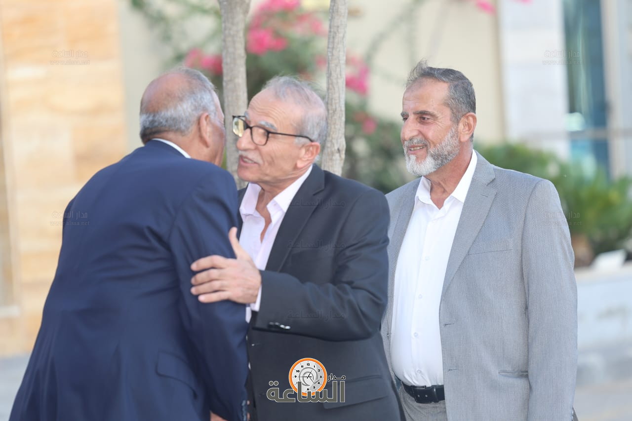 Madar Al-Saa Images 0.9602543831942