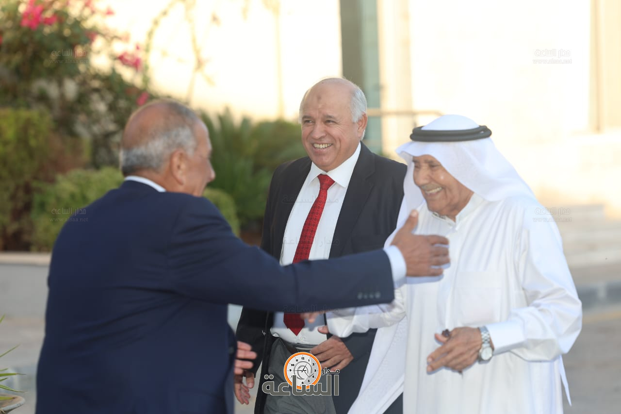 Madar Al-Saa Images 0.3538896531830362