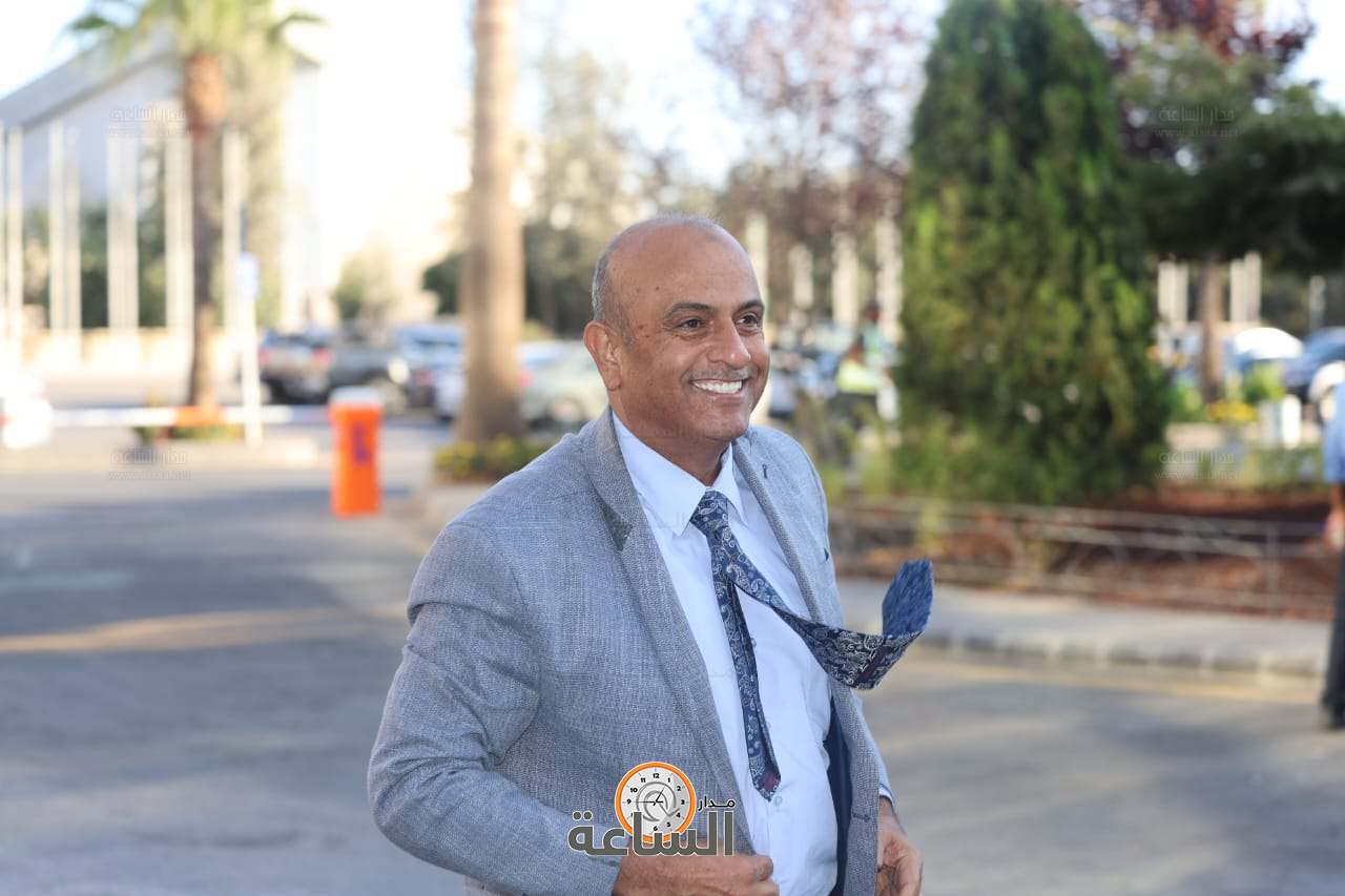 Madar Al-Saa Images 0.3240831605447465