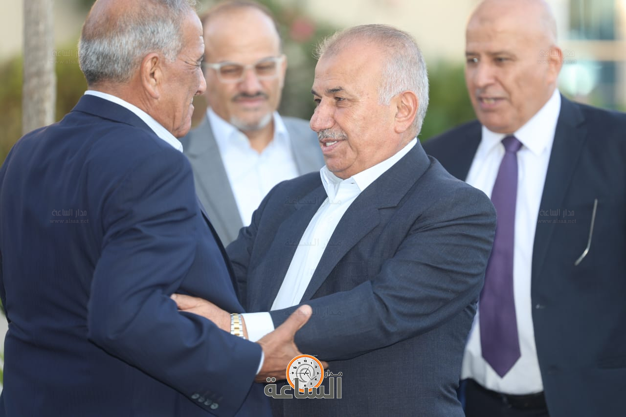 Madar Al-Saa Images 0.6392447667466118